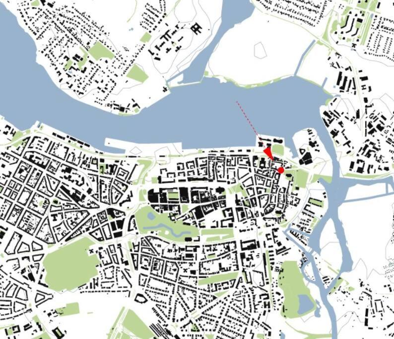 Ueber Den Daechern Der Altstadt Росток Экстерьер фото